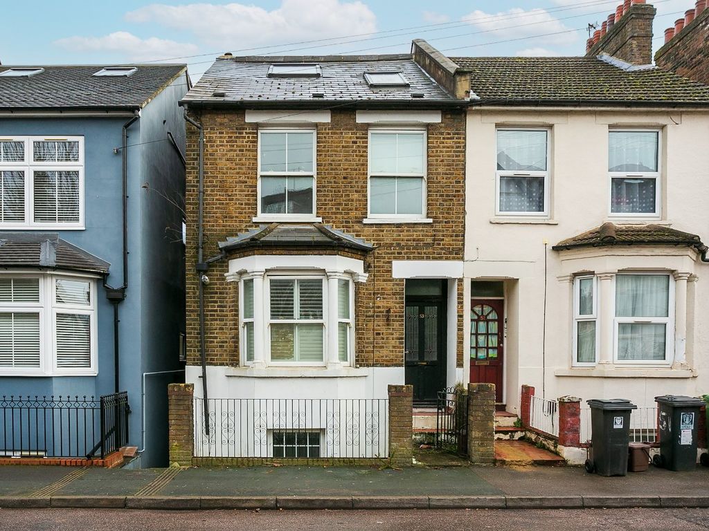 8 bed semidetached house for sale in Gladstone Road, Watford