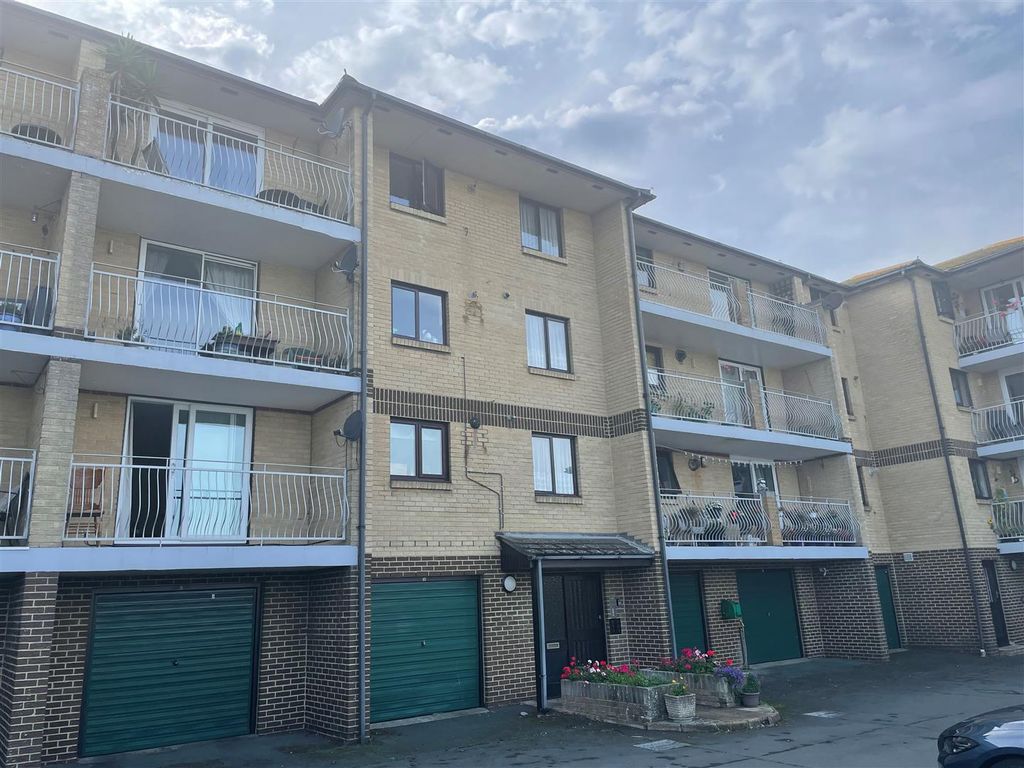 3 bed flat for sale in East Mount Road, Shanklin PO37, £265,000 Zoopla