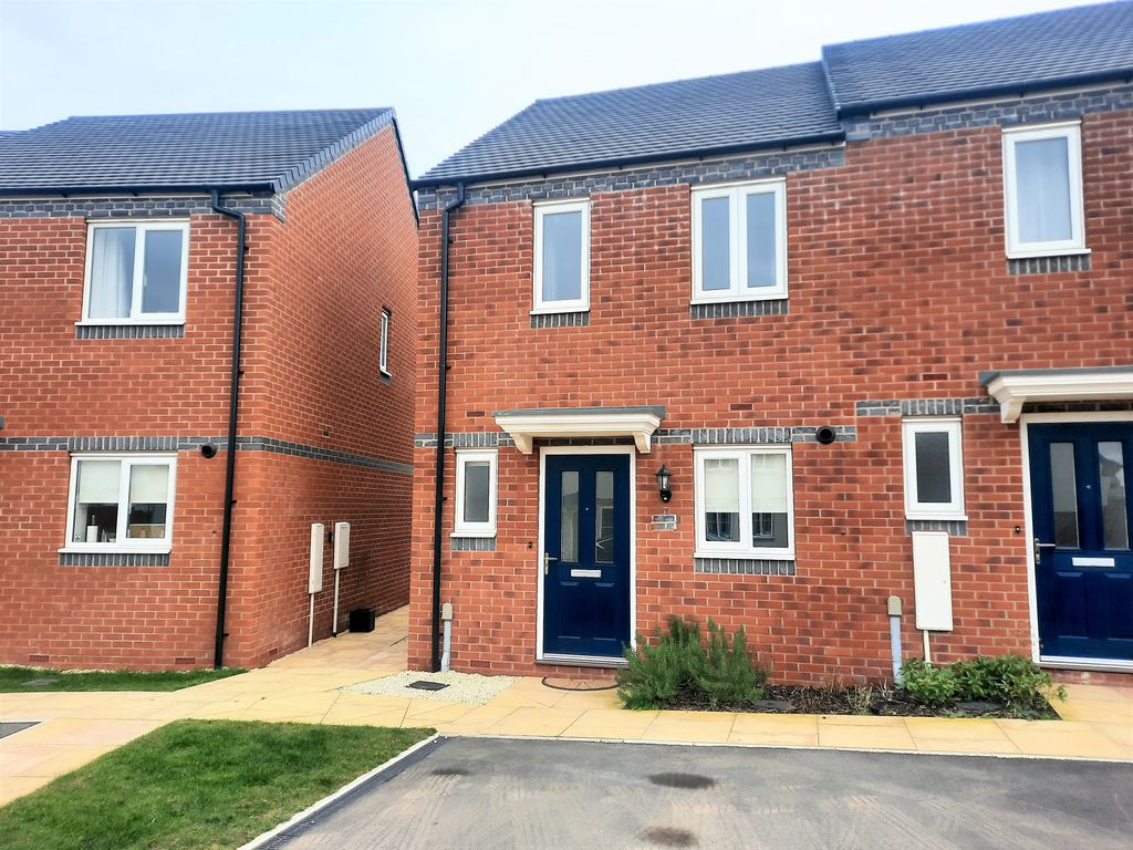 2 bed semidetached house to rent in Bridgeman Way, Lichfield WS14 Zoopla