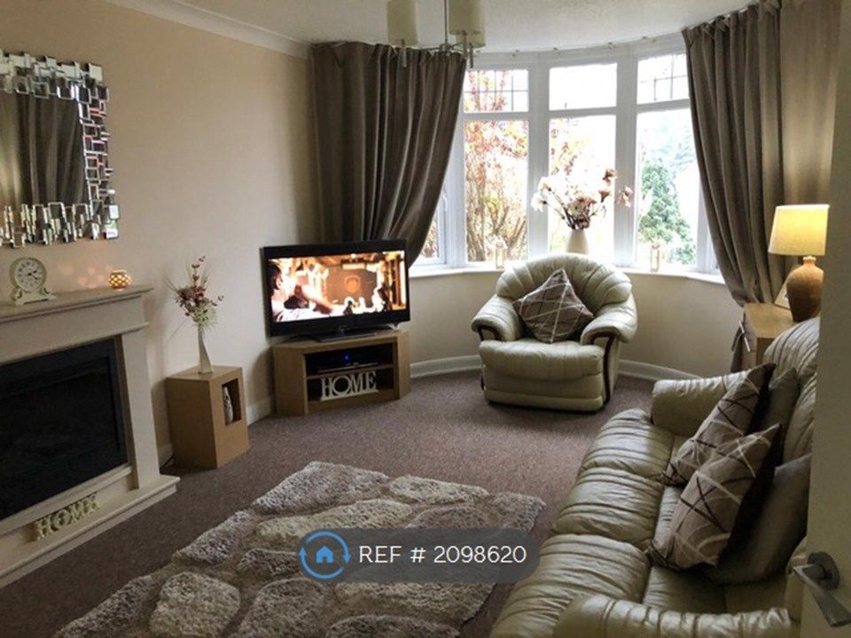 3 bed semidetached house to rent in Halton Road, West Midlands B73, £
