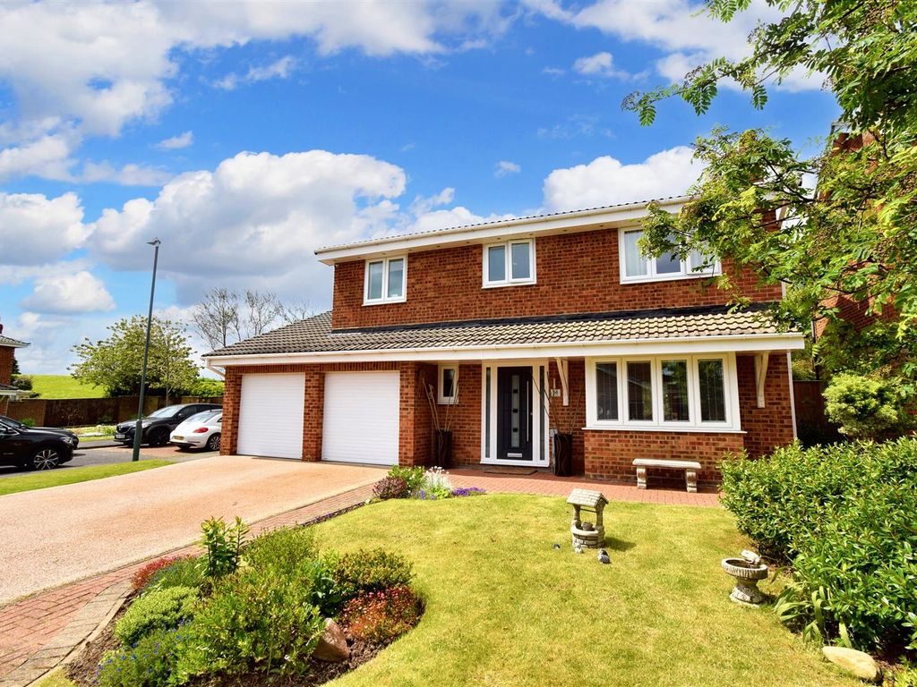 4 bed detached house for sale in Shearwater, Whitburn, Sunderland SR6