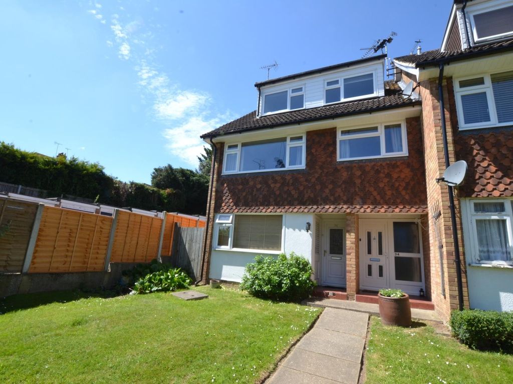 4 bed end terrace house for sale in Chapel Court, Billericay CM12 Zoopla