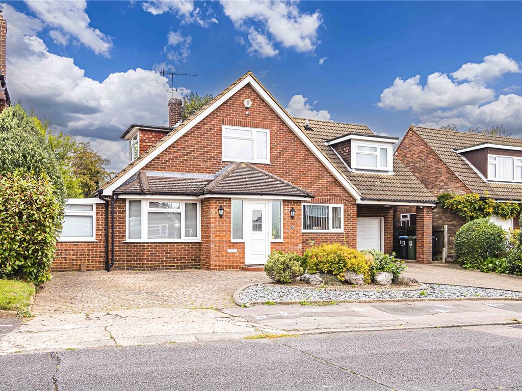4 bed detached house for sale in St. Anthonys Avenue, Hemel Hempstead