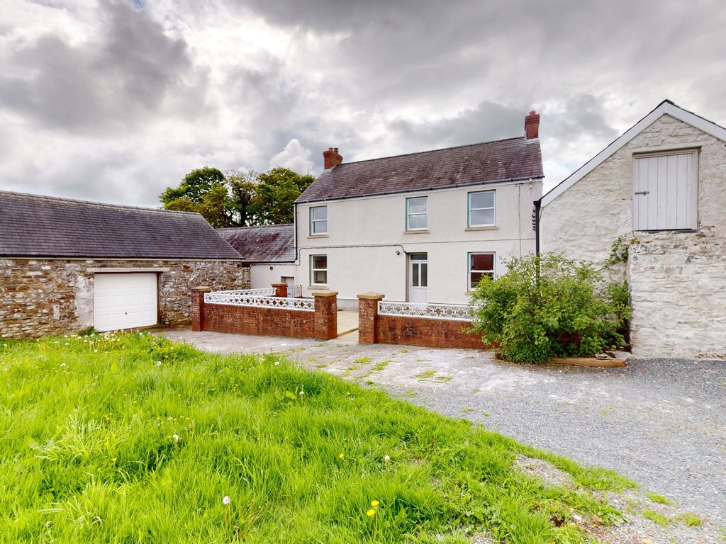 4 bed detached house to rent in Four Roads, Kidwelly, Carmarthenshire