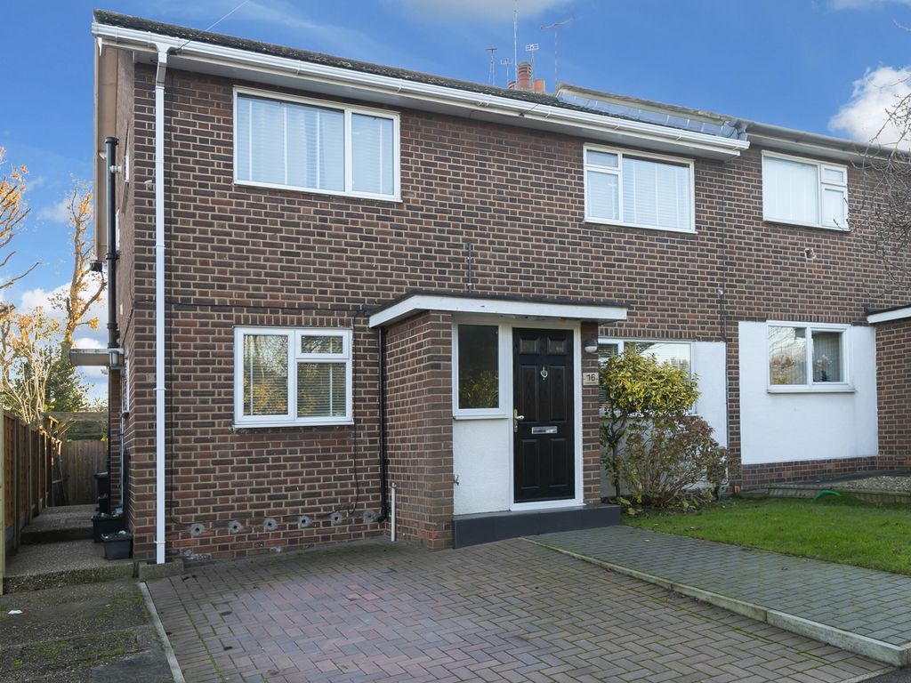 2 bed for sale in Station Way, Buckhurst Hill IG9 Zoopla