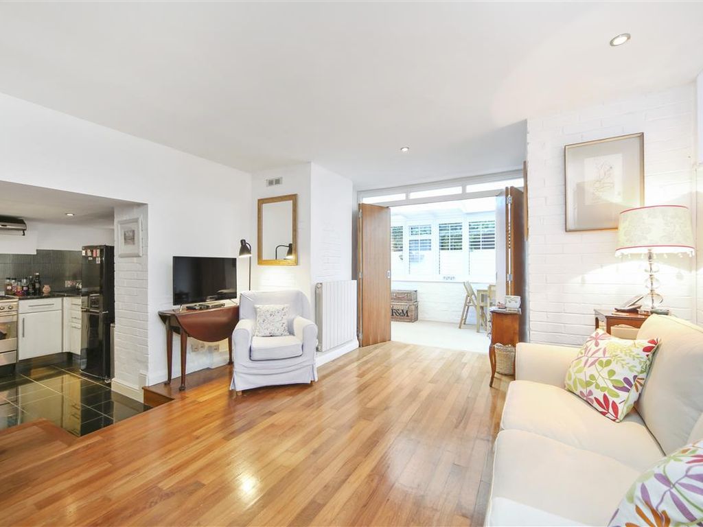 Lytton Grove, London SW15  