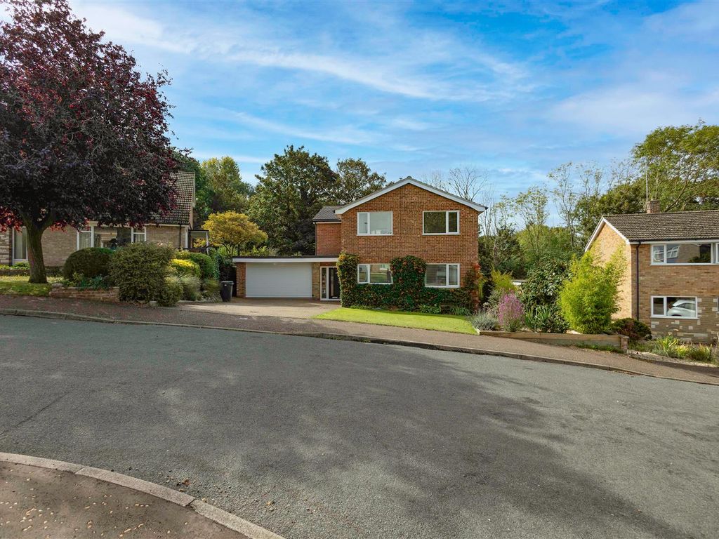 4 bed property for sale in Folgate Close, Costessey, Norwich NR8, £400,000 Zoopla