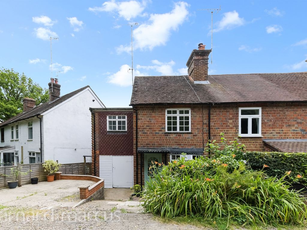 3 bed semidetached house for sale in Horsham Road, Holmwood, Dorking