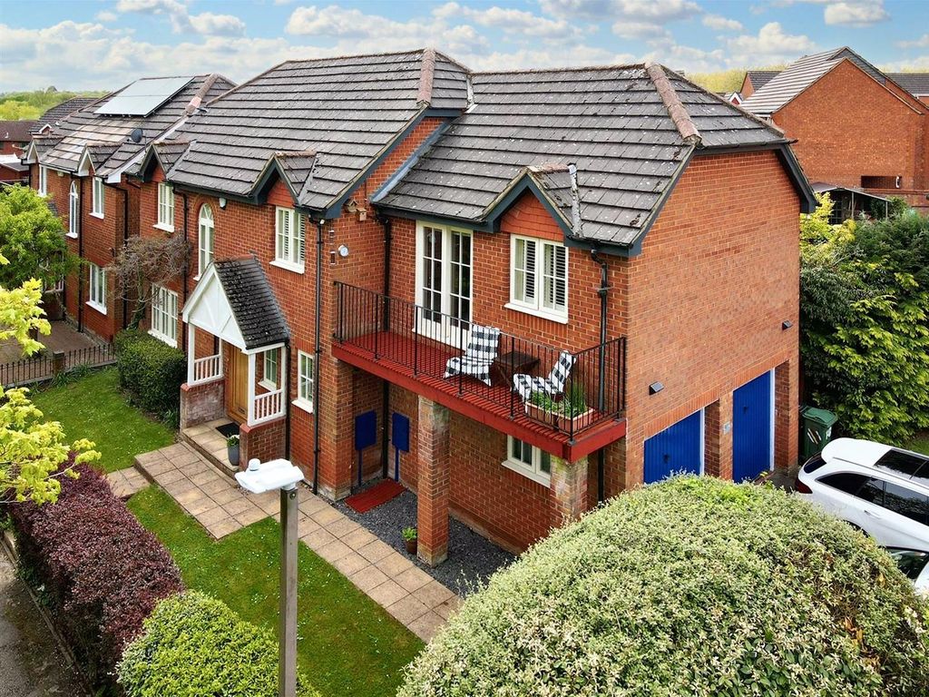 5 bed detached house for sale in St. Brides Close, Springfield, Milton Keynes MK6, £675,000 Zoopla