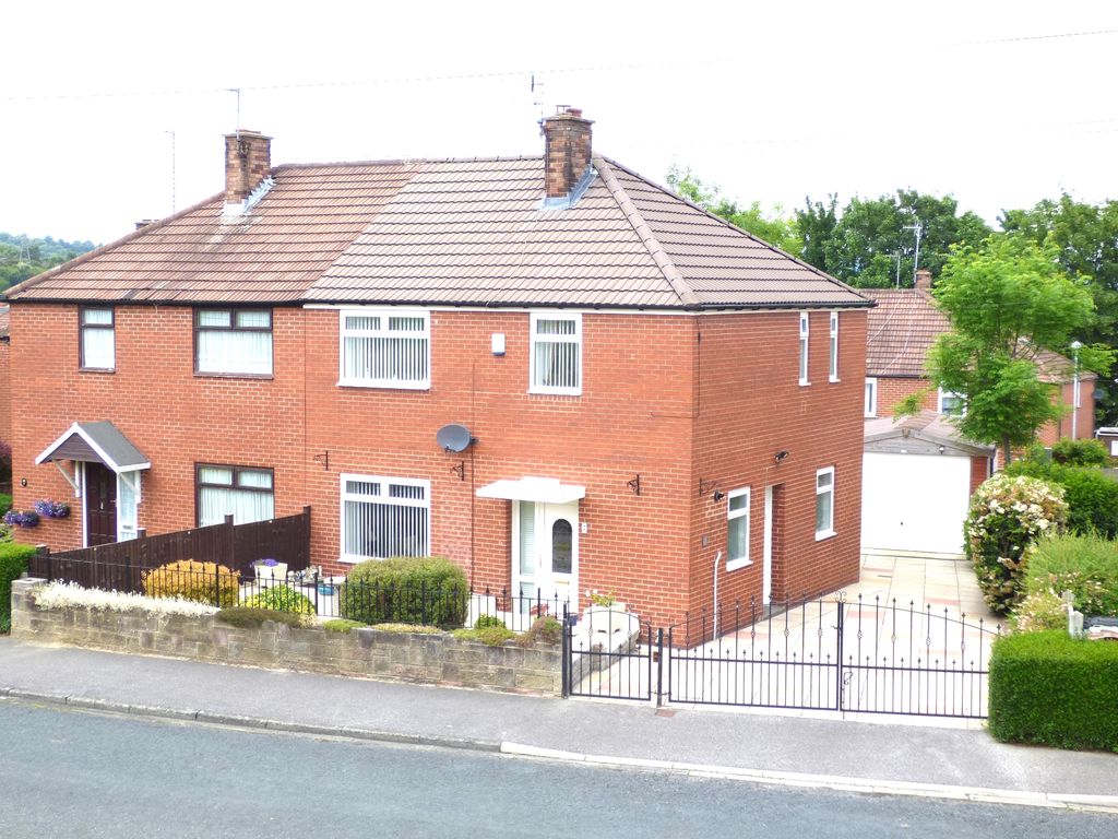 3 bed semidetached house for sale in Langley Crescent, Rodley LS13