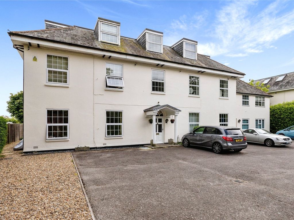 2 bed flat for sale in Havant Road, Emsworth, Hampshire PO10, £225,000 Zoopla