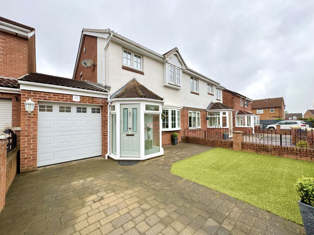 3 bed semidetached house for sale in Piccadilly, Lakeside Village