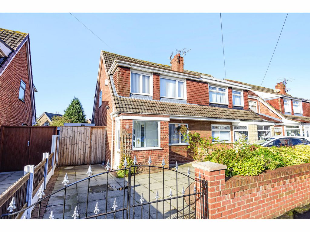 Sandown Park Road, Aintree Village L10