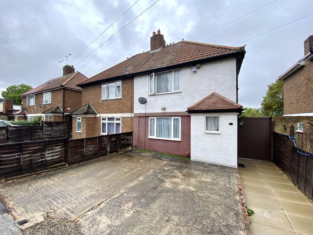 2 bed semidetached house for sale in Birchway, Hayes, Middx UB3 Zoopla