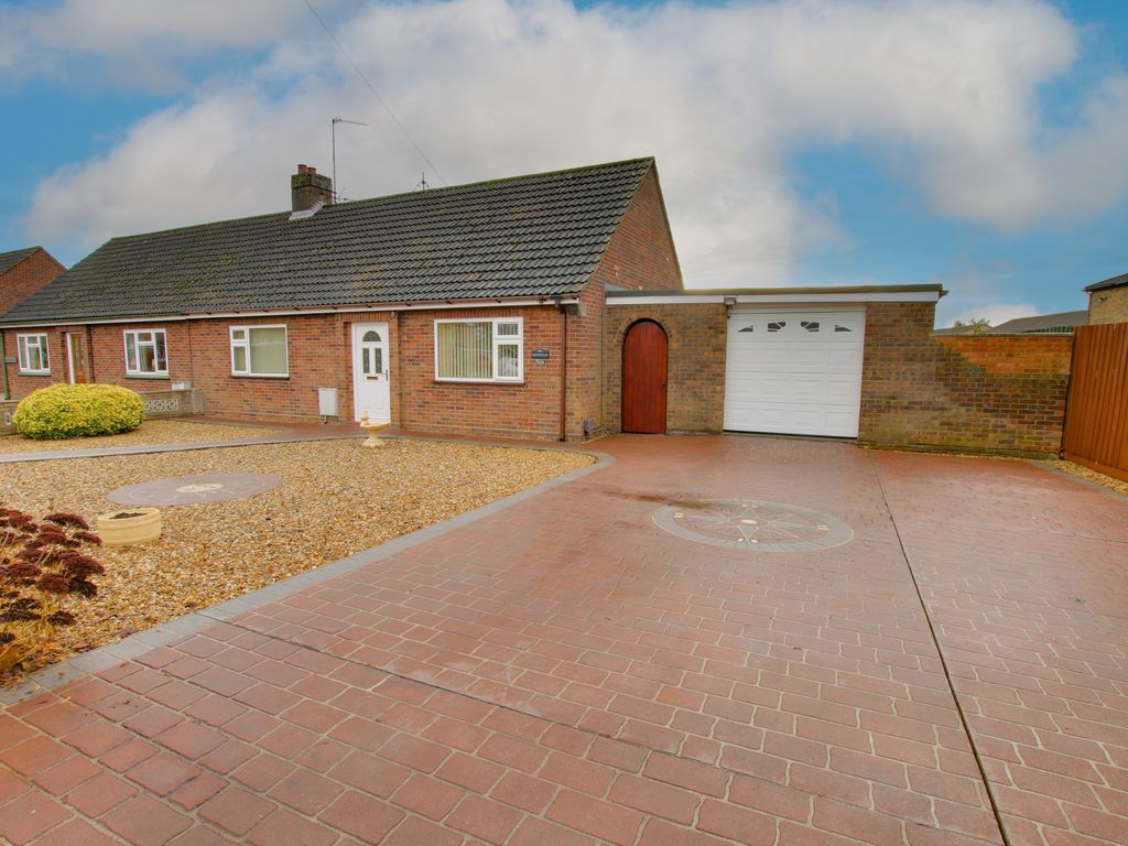 3 bed semidetached bungalow for sale in Elliott Road, March PE15, £