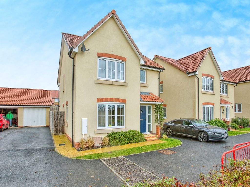 3 bed detached house for sale in Arthurs Point Drive, Wells BA5, £