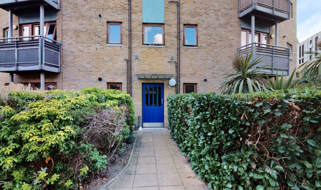 1 bed flat for sale in Morris Road, London E14 Zoopla
