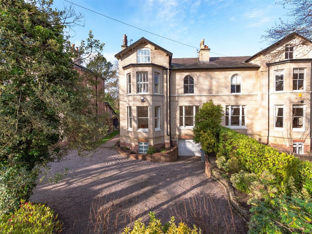 6 bed semidetached house for sale in Stamford Road, Bowdon, Altrincham