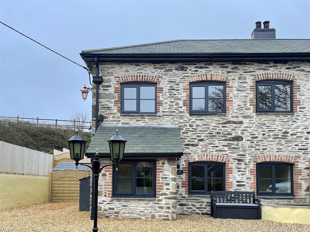 3 bed end terrace house to rent in Callington PL17, £1,100 pcm Zoopla