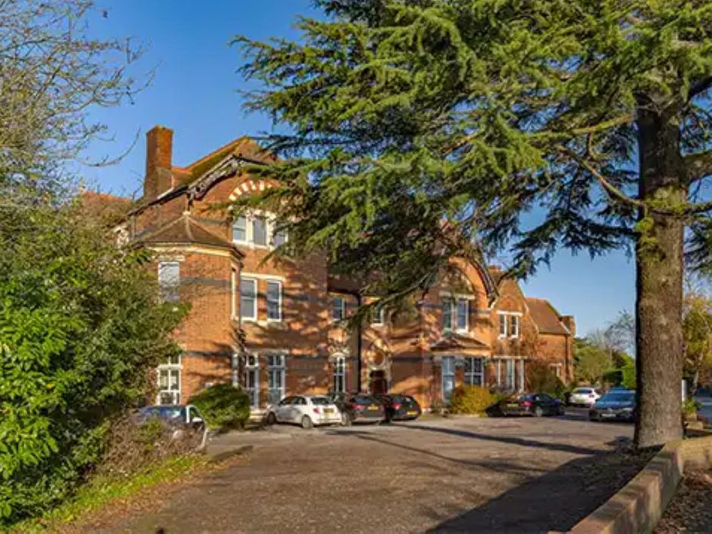 Office to let in Bromley Lane, Kent BR7, £9,000 pa Zoopla