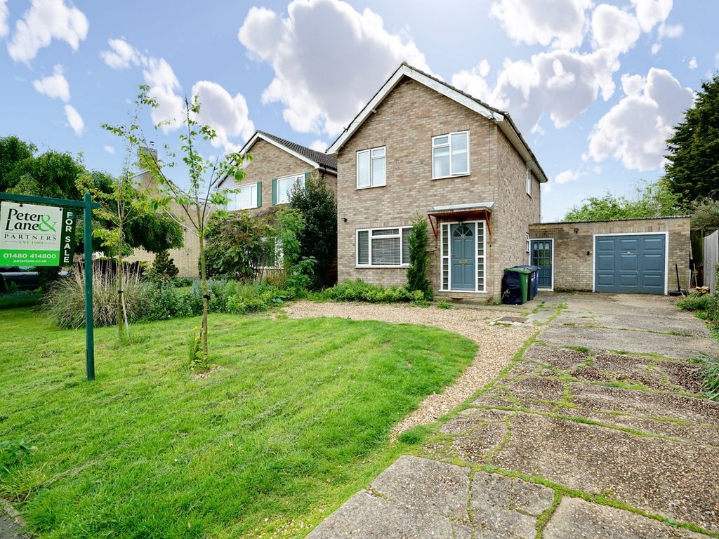 3 bed detached house for sale in 12 Church Street, Wistow, Huntingdon
