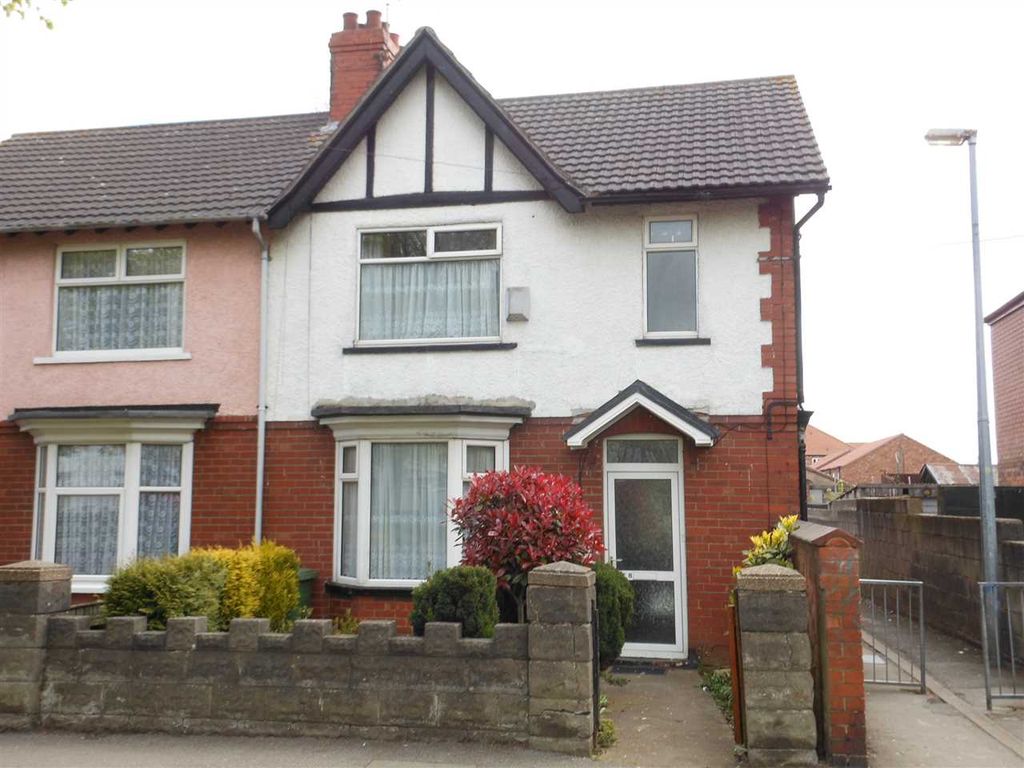 3 bed semidetached house to rent in Henderson Avenue, Scunthorpe DN15