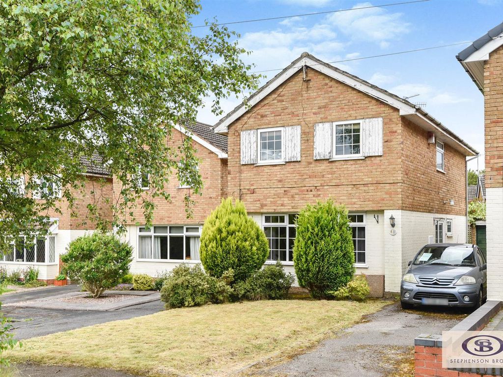 3 bed property for sale in Penarth Place, Westlands, Newcastle ST5, £