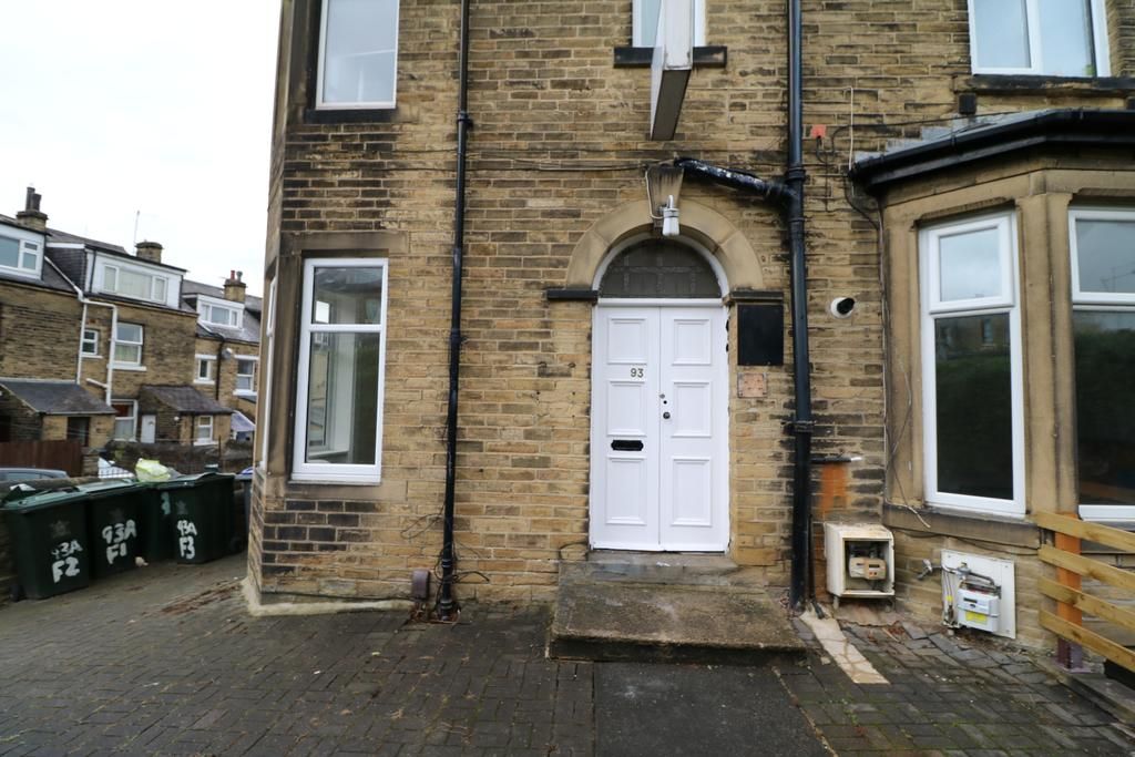 2 bed flat to rent in Bradford Road, Shipley BD18 Zoopla