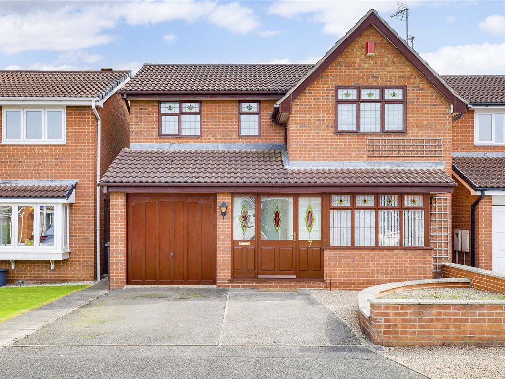 4 bed detached house for sale in Edge Hill Court, Long Eaton, Nottinghamshire NG10, £350,000