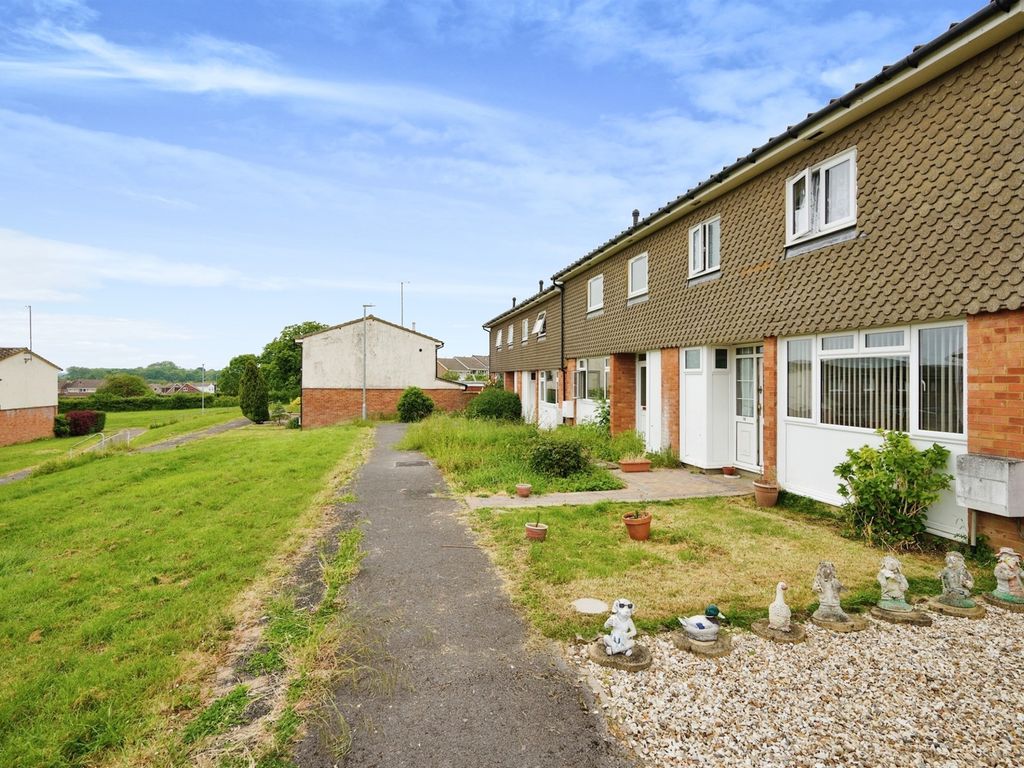 2 bed terraced house for sale in Home Farm, Highworth, Swindon SN6 Zoopla