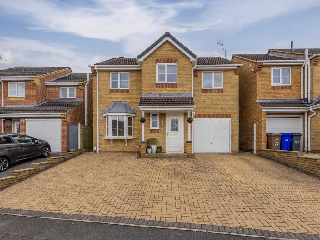4 bed detached house for sale in Parma Grove, Meir Hay ST3 Zoopla