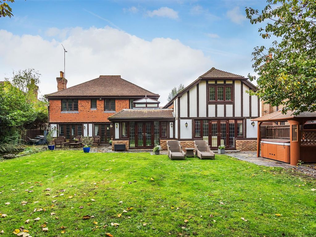 7 bed detached house for sale in Salisbury Place, West Byfleet KT14