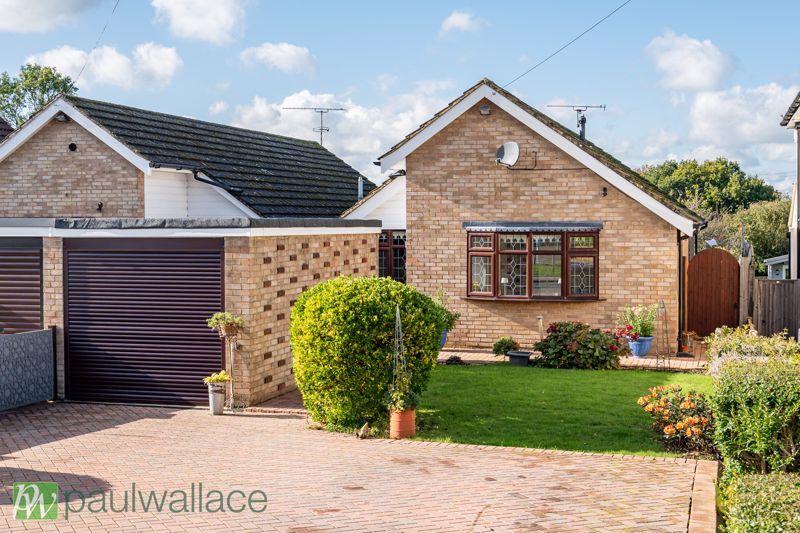 2 bed detached bungalow for sale in North Street, Nazeing, Waltham