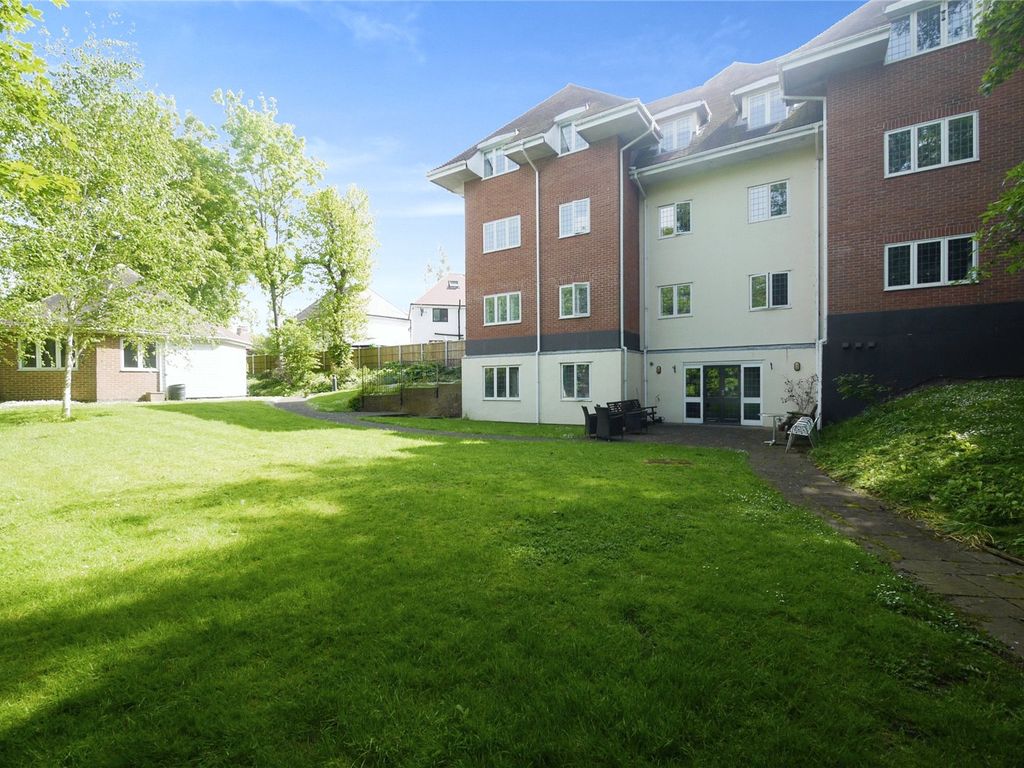 1 bed flat for sale in High Street, Ongar, Essex CM5 Zoopla