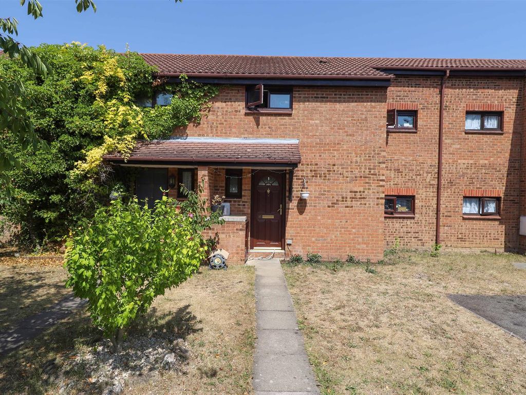 3 bed terraced house for sale in Verona Close, Uxbridge UB8 Zoopla