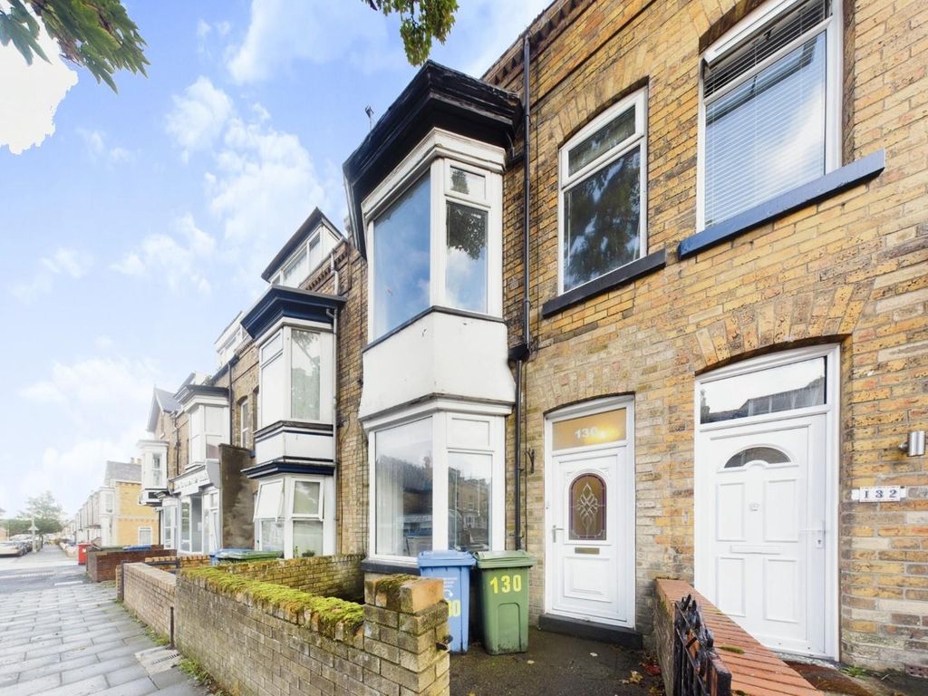 4 bed terraced house for sale in Prospect Road, Scarborough YO12, £