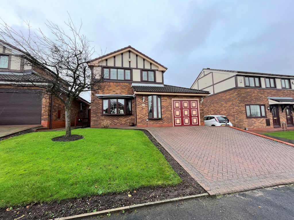 3 bed detached house for sale in Rushmere, Ashton Under Lyne OL6 Zoopla