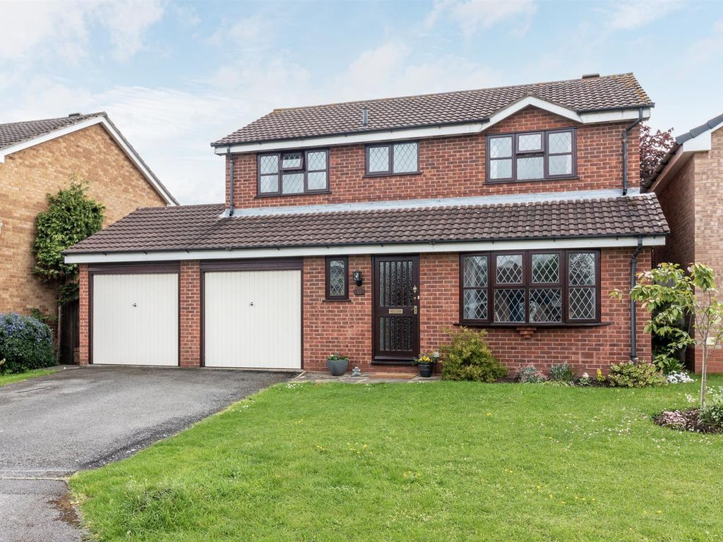 4 bed detached house for sale in Worwood Drive, West Bridgford