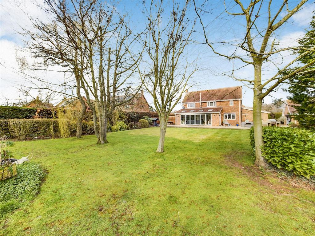 5 bed detached house for sale in The Orchard, Leven, Beverley HU17 Zoopla