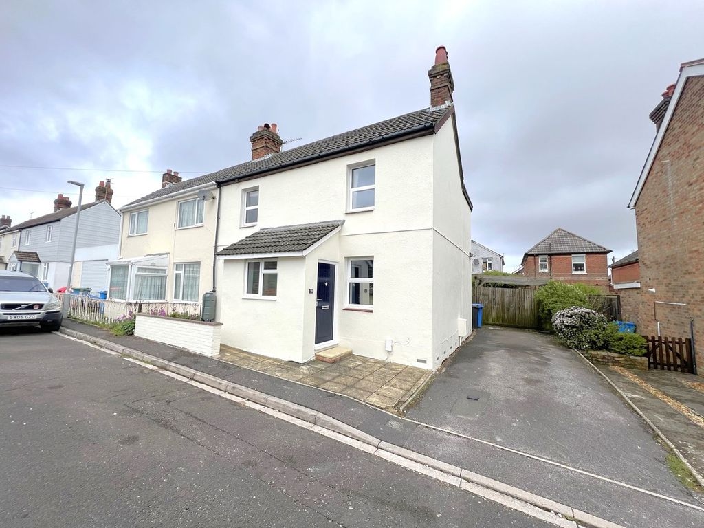 3 bed semidetached house for sale in Creech Road, Parkstone, Poole