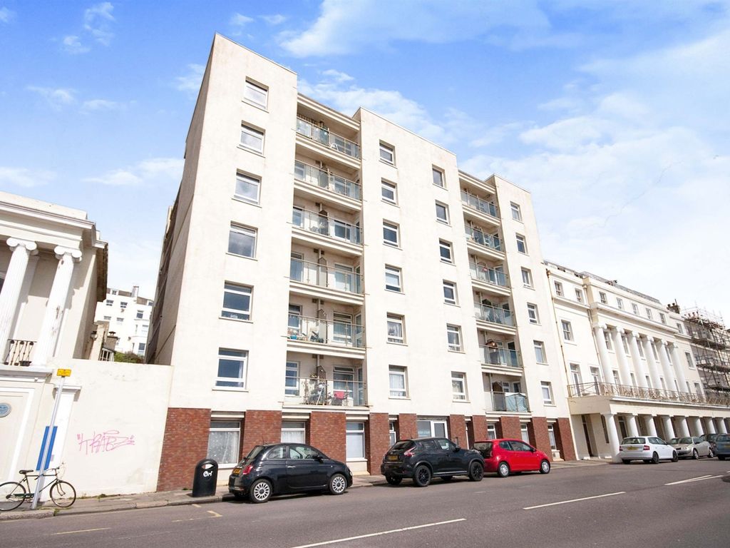 1 bed flat for sale in Greeba Court, Marina, St. LeonardsOnSea TN38