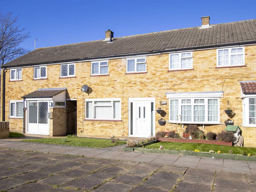 2 bed terraced house to rent in Shenley Road, Bletchley, Milton Keynes