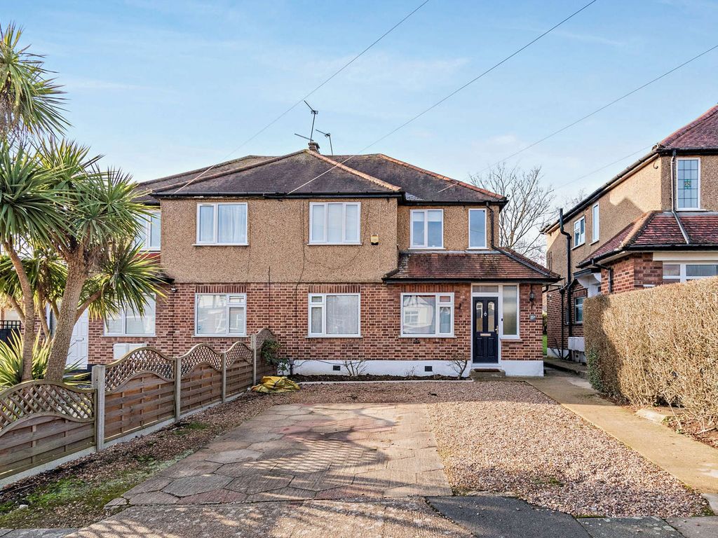 2 bed for sale in Alandale Drive, Pinner HA5, £350,000 Zoopla