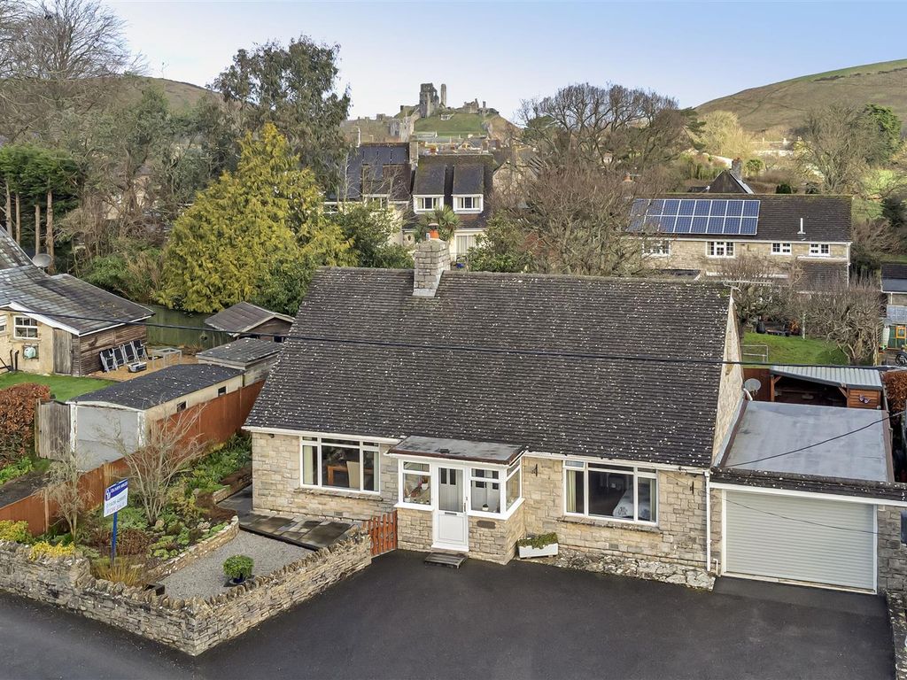 4 bed bungalow for sale in Corfe Castle, Corfe Castle, Wareham BH20, £