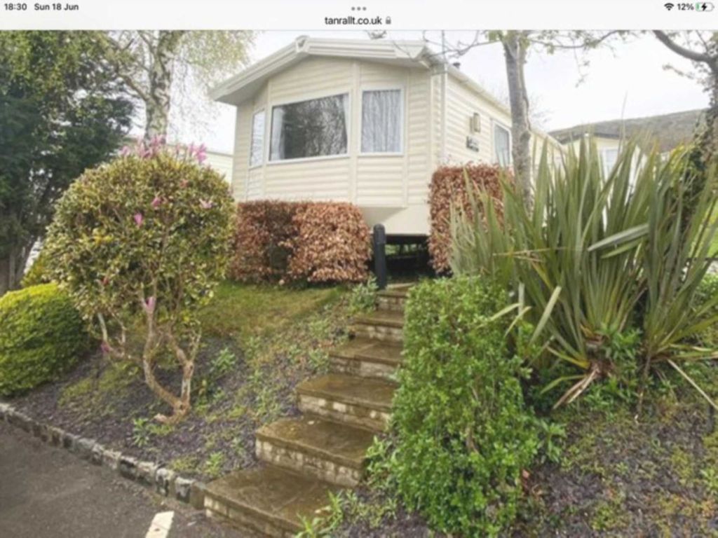 2 bed mobile/park home for sale in Y Nentydd, RhydYFoel, Abergele