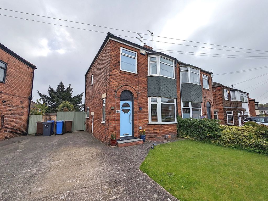 3 bed semidetached house to rent in Seagrave Drive, Sheffield S12, £