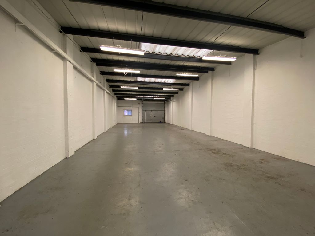 Industrial to let in 37 Colvilles Place, Kelvin Industrial Estate, East