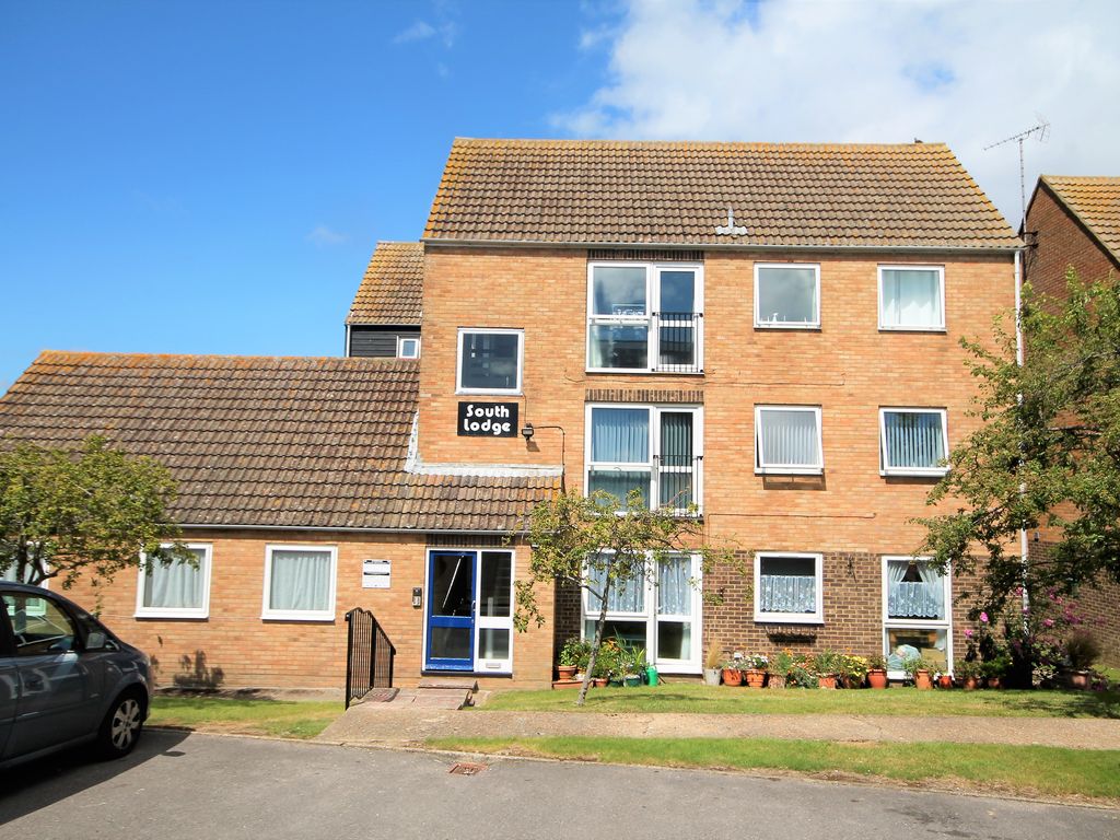 1 bed flat for sale in South Lodge, Cokeham Road, Sompting, Lancing