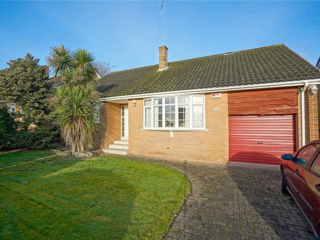 3 bed bungalow for sale in Garden Crescent, Rotherham, South Yorkshire