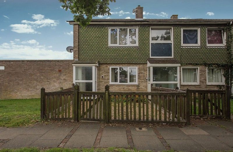 2 bed end terrace house for sale in Lutton Grove, Peterborough